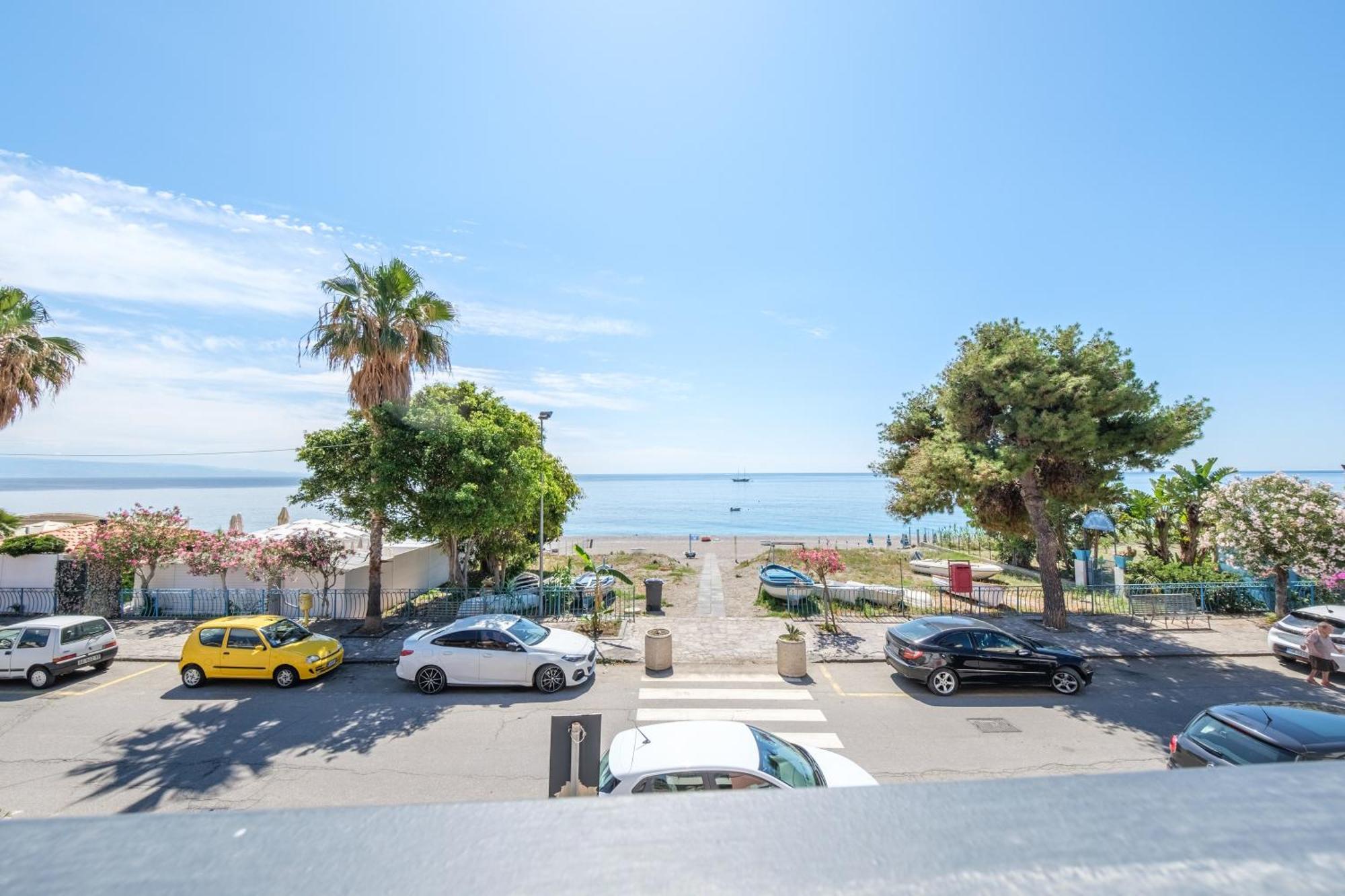 Taormina Beach Front - Mazzeo Exterior foto